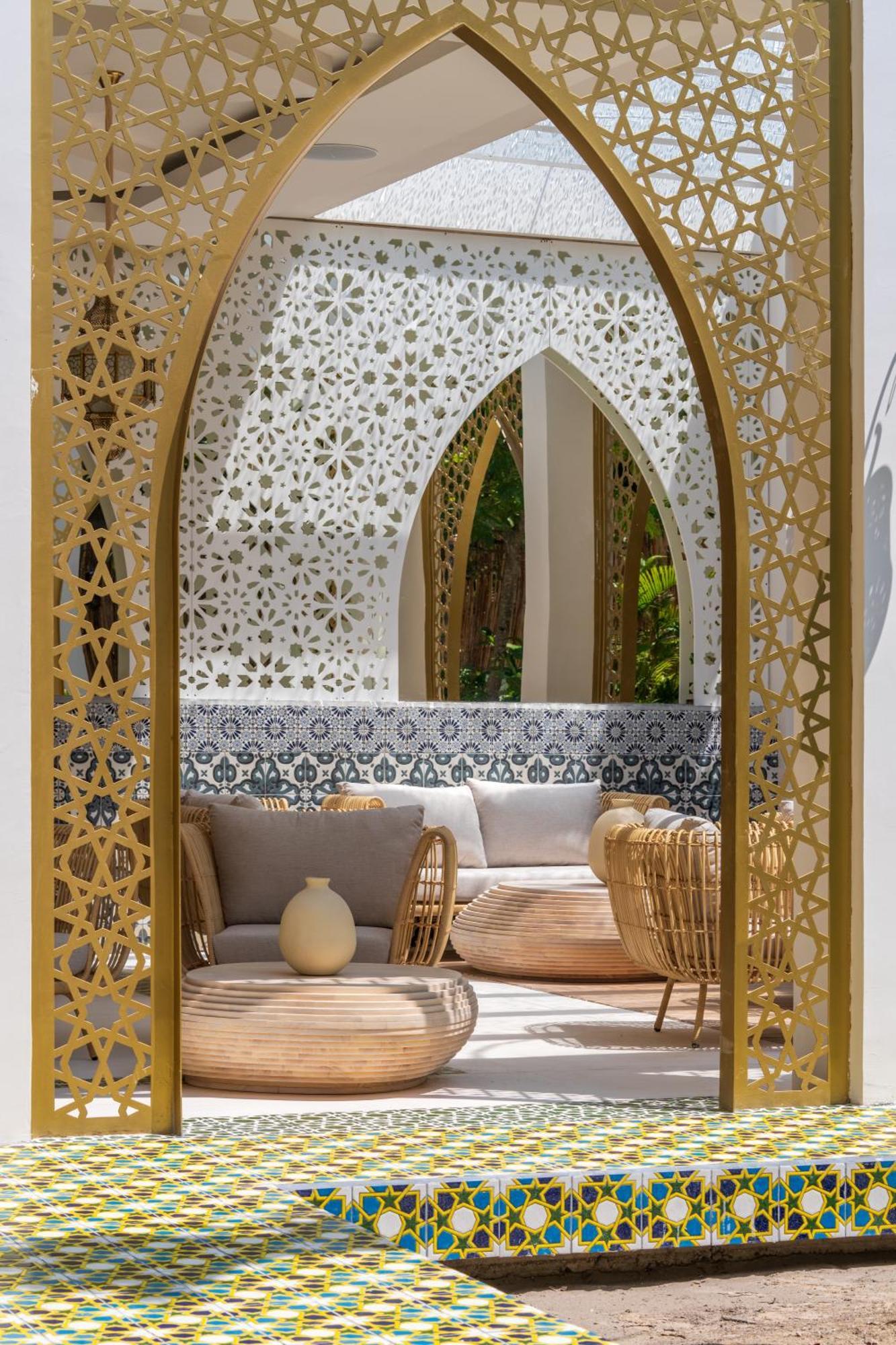 Sana Beachfront Boutique Hotel