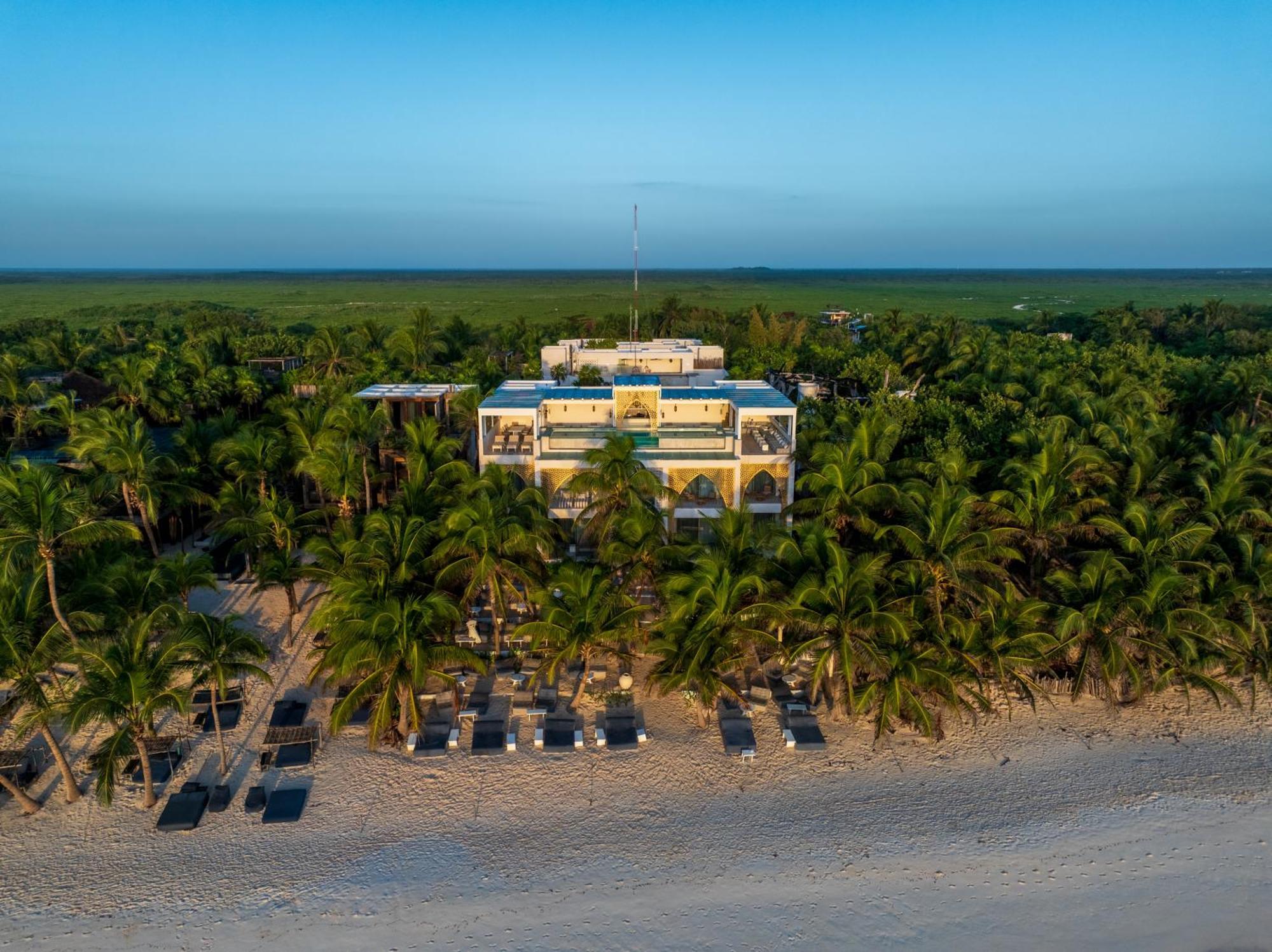 Hotel Sana Beachfront Boutique 5*